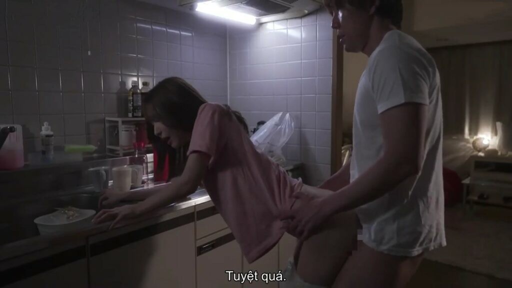 Chán cô vợ không ngon, chồng ngoại tình với cô hàng xóm nóng bỏng